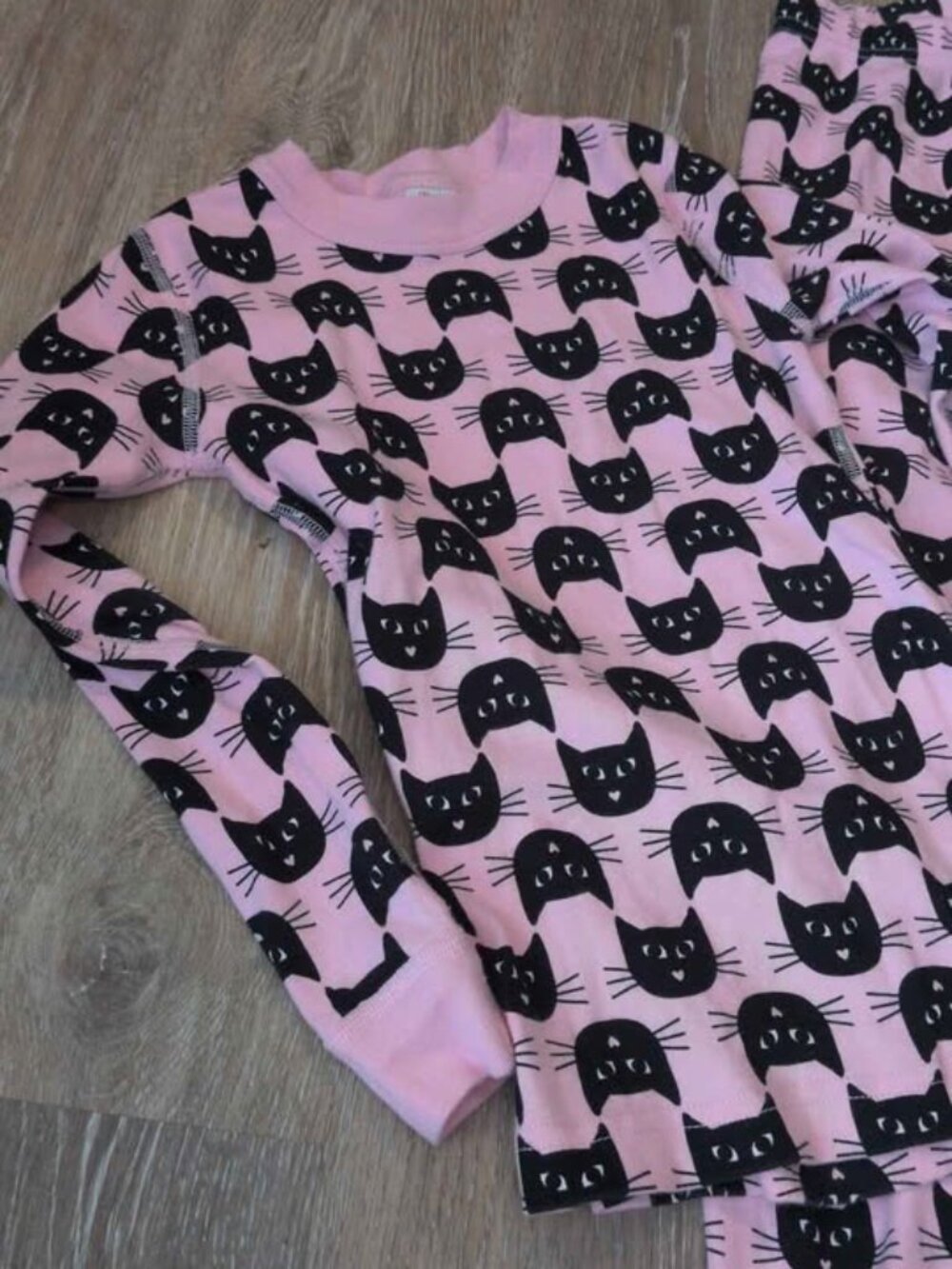 Hanna Andersson Cat Print Pajamas size 6/7 - Picture 4 of 5